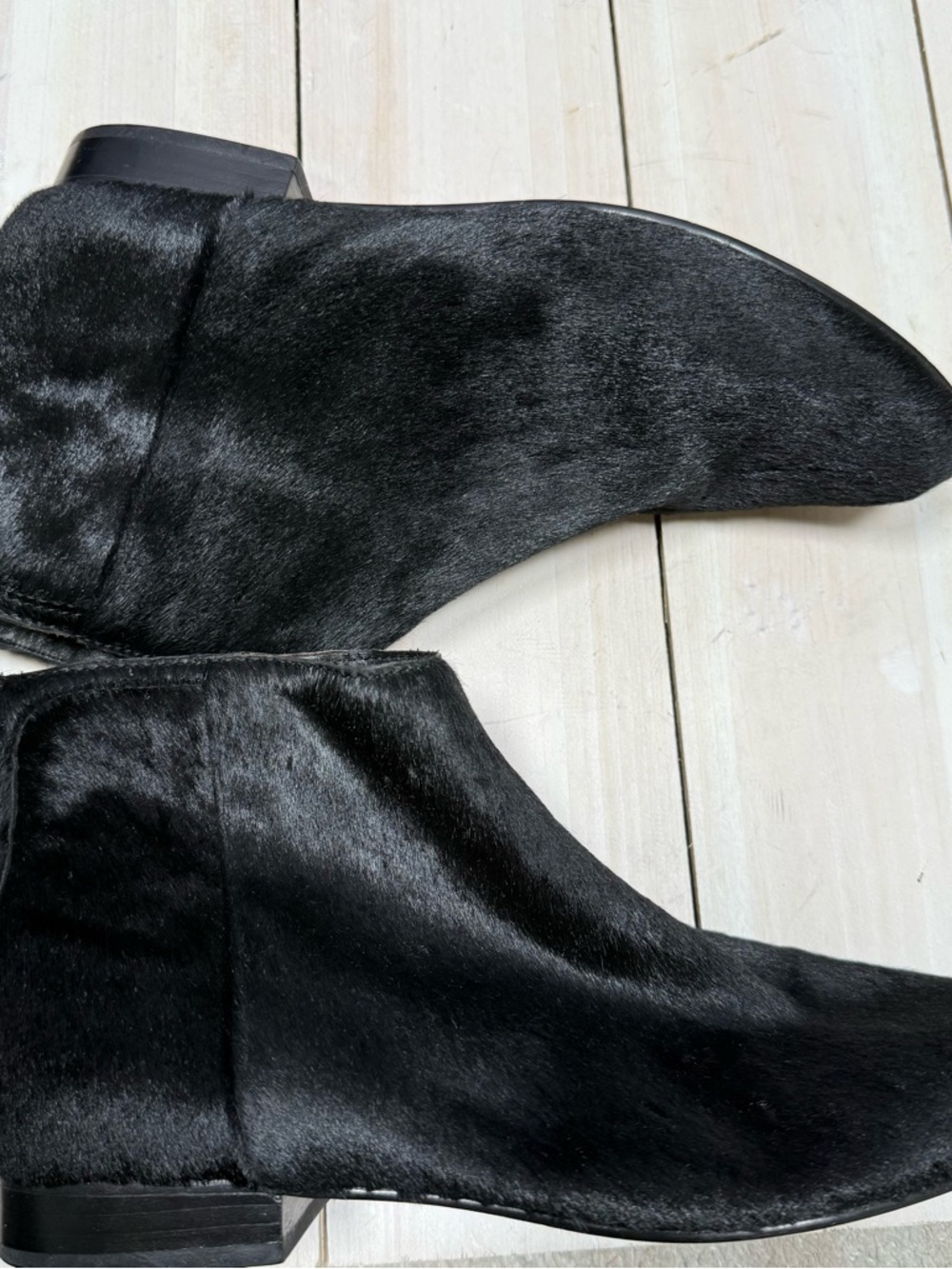 Theory Women’s Black Calf hair leather ankle boots Size 7.5